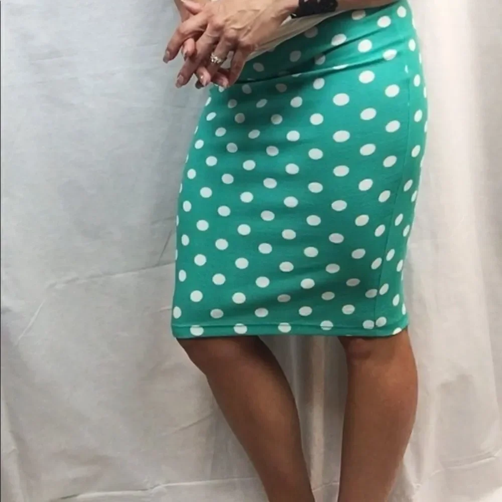 NEW Mint polka-dot pencil skirt - Picture 2 of 8